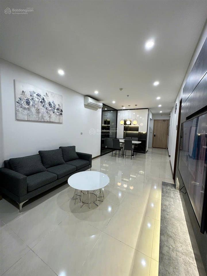 Bán căn góc 2pn 90,6m2 bc đông nam  view hồ bơi  sổ hồng lâu dài tại hà đô centrosa. tấn đại