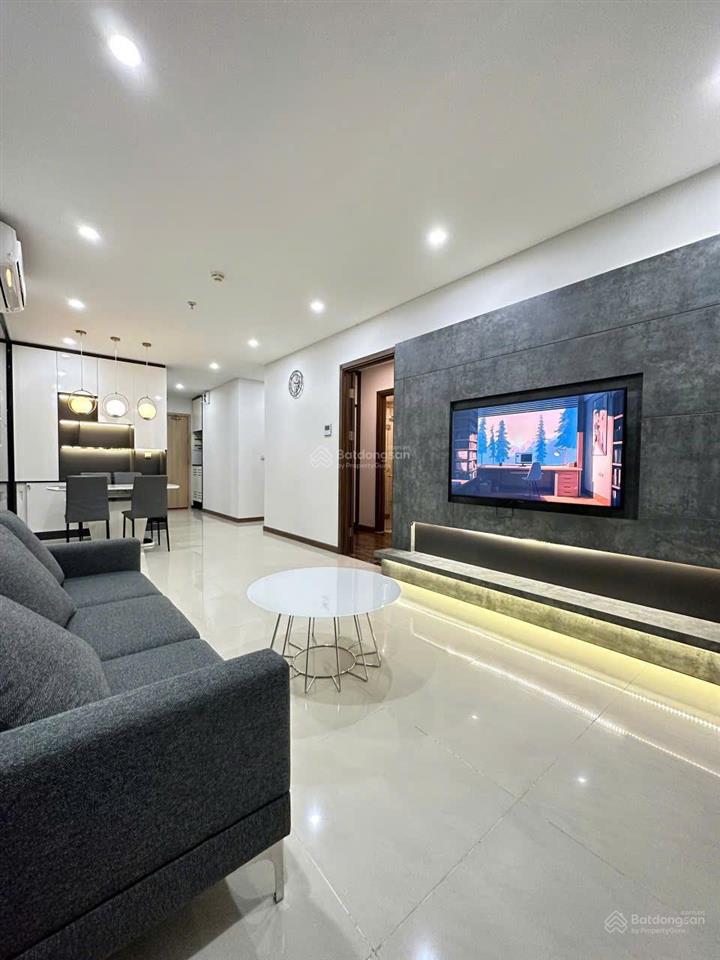 Bán căn góc 2pn 90,6m2 bc đông nam  view hồ bơi  sổ hồng lâu dài tại hà đô centrosa. tấn đại