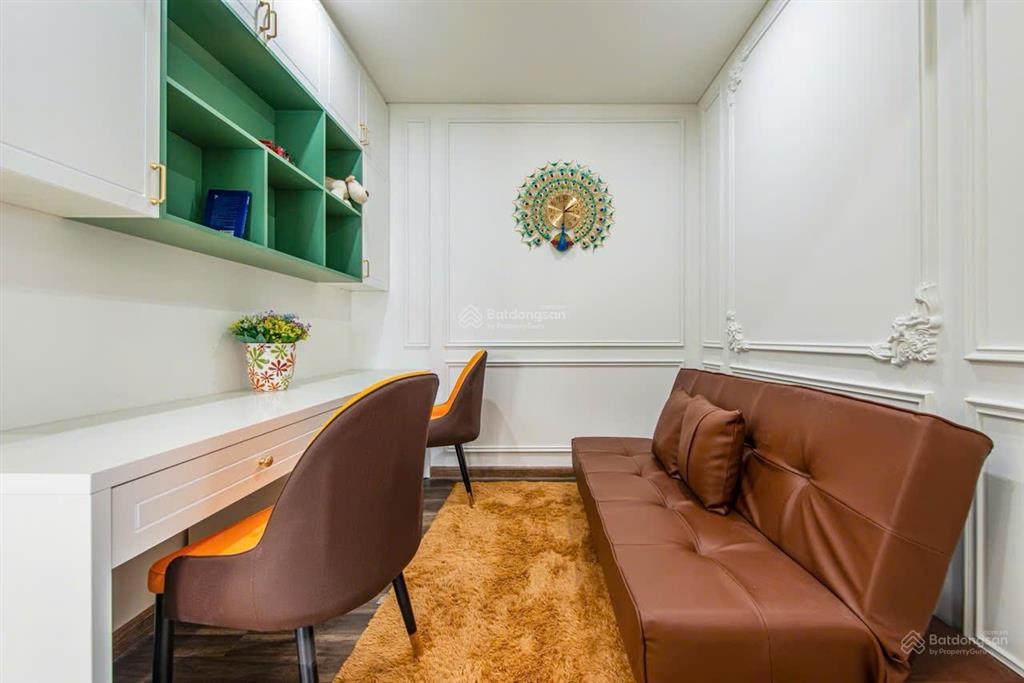 Chính chủ gửi bán căn góc 2pn + 1đn (107m2) view thoáng đẹp  đã có sổ tại hà đô centrosa. tấn đại