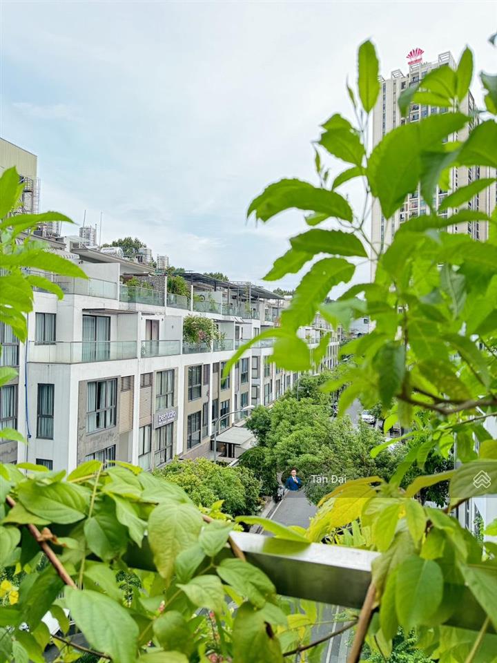 Thiện chí bán căn nhà phố (88m2) view panorama nội thất cao cấp để ở tại hà đô q10. tấn đại