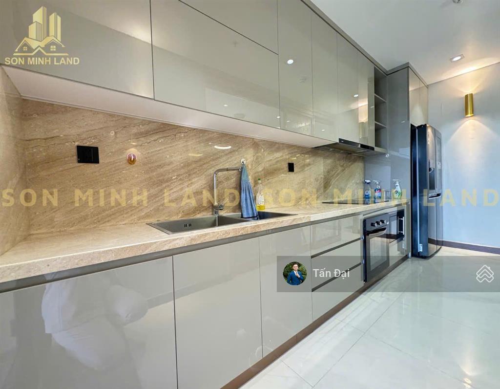 Cần bán gấp căn hộ 4pn 138m2 tại tòa iris, hướng đông nam, view hồ bơi tại hà đô q10. tấn đại