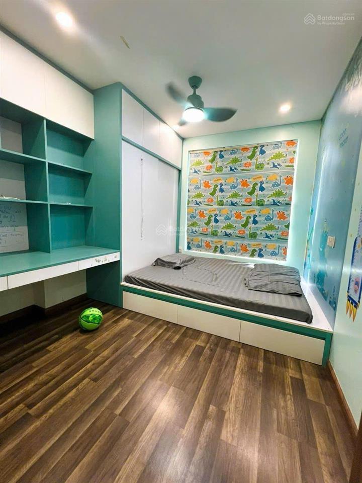 Bán trục căn đẹp  căn 2pn 86m2 có sân vườn riêng 12m2  sẵn sổ hồng tại hà đô centrosa. tấn đại
