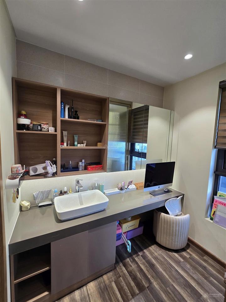Thiện chí bán căn góc 3pn (122m2) view hồ bơi  nội thất đẹp  đã có sổ hồng tại hà đô  tấn đại