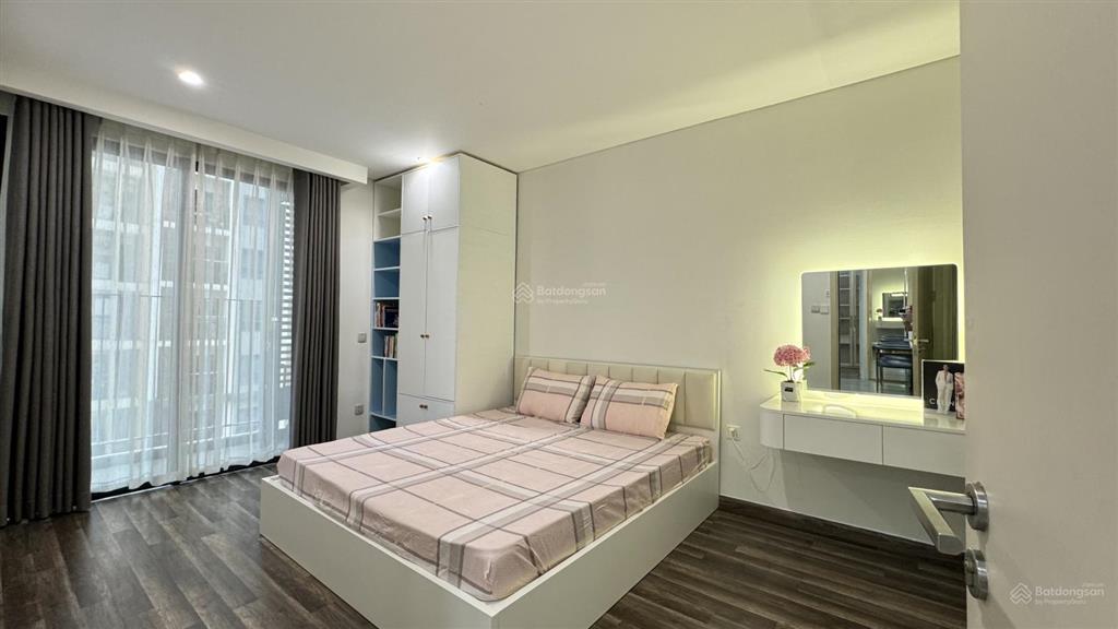 Bán căn 3pn (106,4m2) nội thất đẹp  bc đông nam nhà mát quanh năm  sẵn sổ hồng tại hà đô. tấn đại