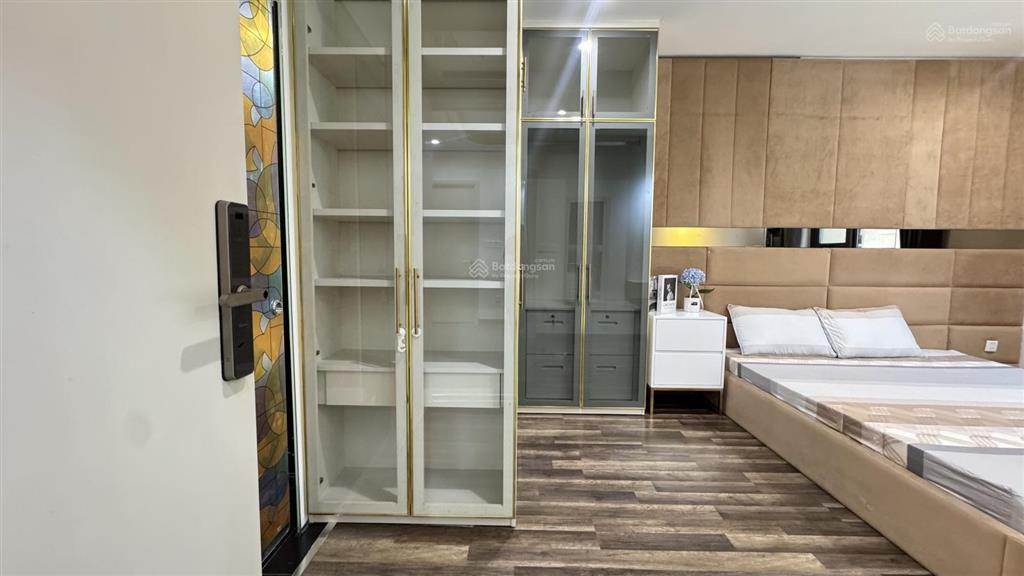 Bán căn 3pn (106,4m2) nội thất đẹp  bc đông nam nhà mát quanh năm  sẵn sổ hồng tại hà đô. tấn đại