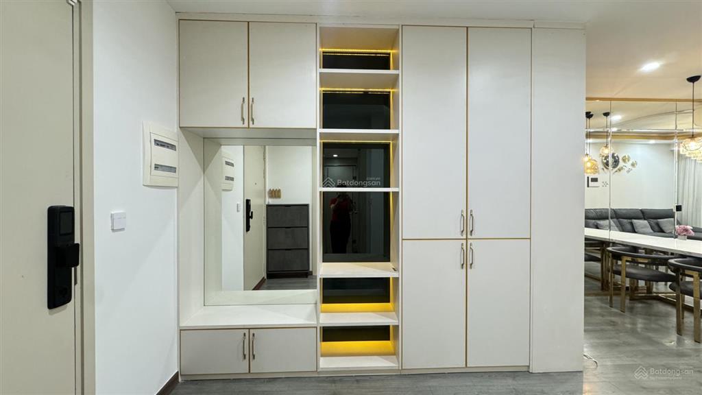 Bán căn 3pn (106,4m2) nội thất đẹp  bc đông nam nhà mát quanh năm  sẵn sổ hồng tại hà đô. tấn đại
