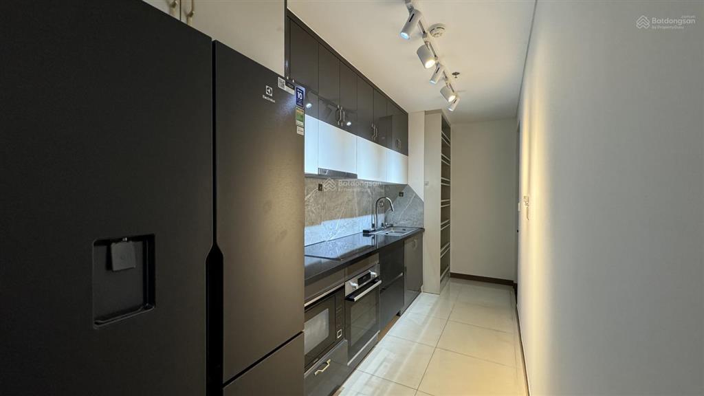 Bán căn 3pn (106,4m2) nội thất đẹp  bc đông nam nhà mát quanh năm  sẵn sổ hồng tại hà đô. tấn đại