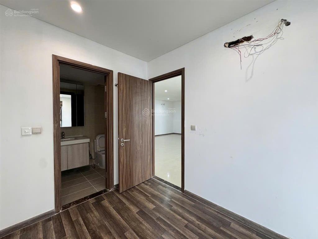 Bán nhanh căn 2pn+đn (105m2) view thoáng đẹptoà iris 12,sẵn sổ hồng tại hà đô centrosa. tấn đại