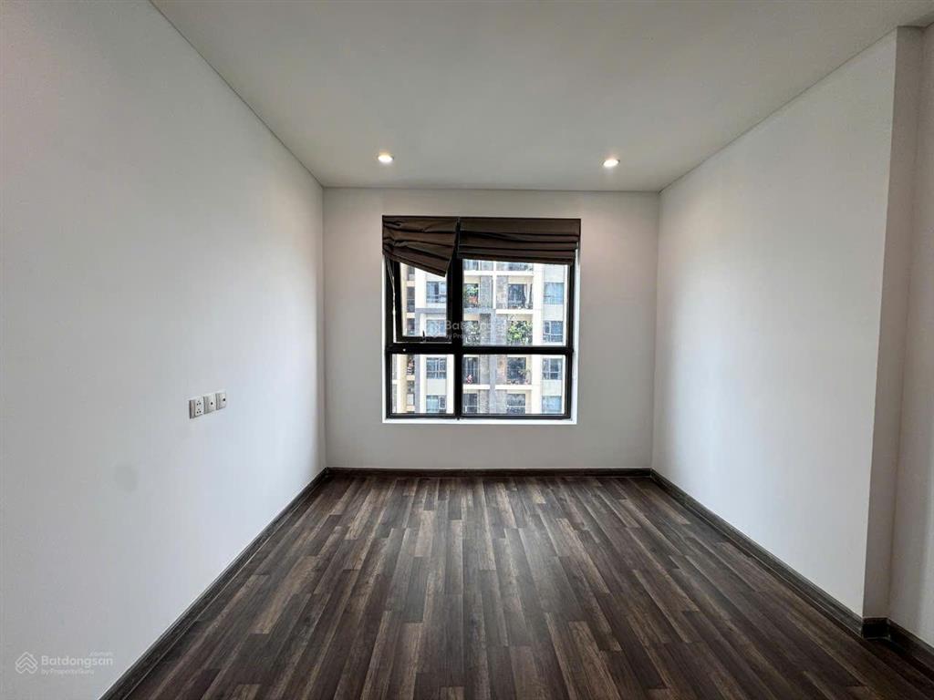 Bán nhanh căn 2pn+đn (105m2) view thoáng đẹptoà iris 12,sẵn sổ hồng tại hà đô centrosa. tấn đại