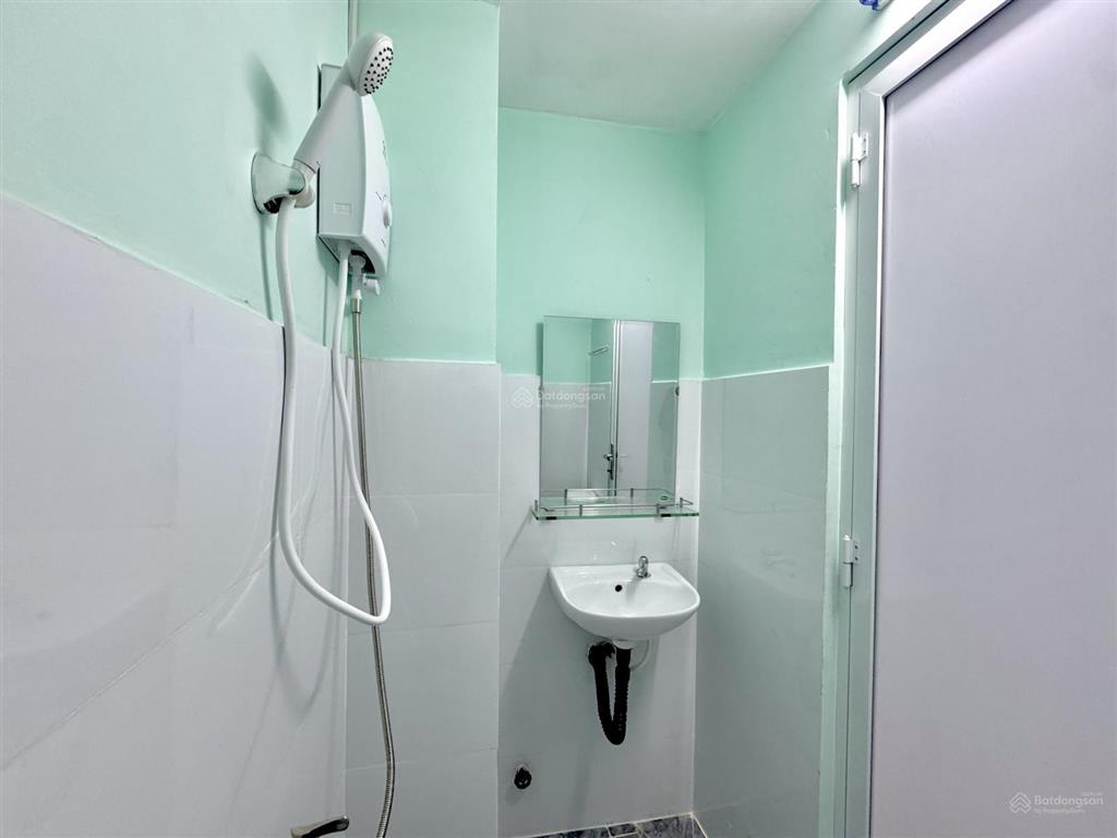 Cho thuê chdv bancol nhà mới 100% giá tốt tại hàn hải nguyên, q11, hcm