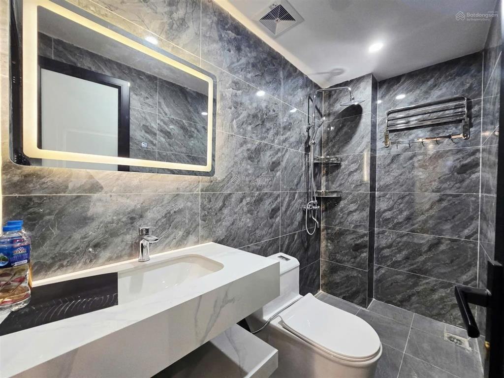 Không tì vết phố hoàng hoa thám, lô góc, gần phố, full nội thất đẹp, ở luôn và ngay ạ