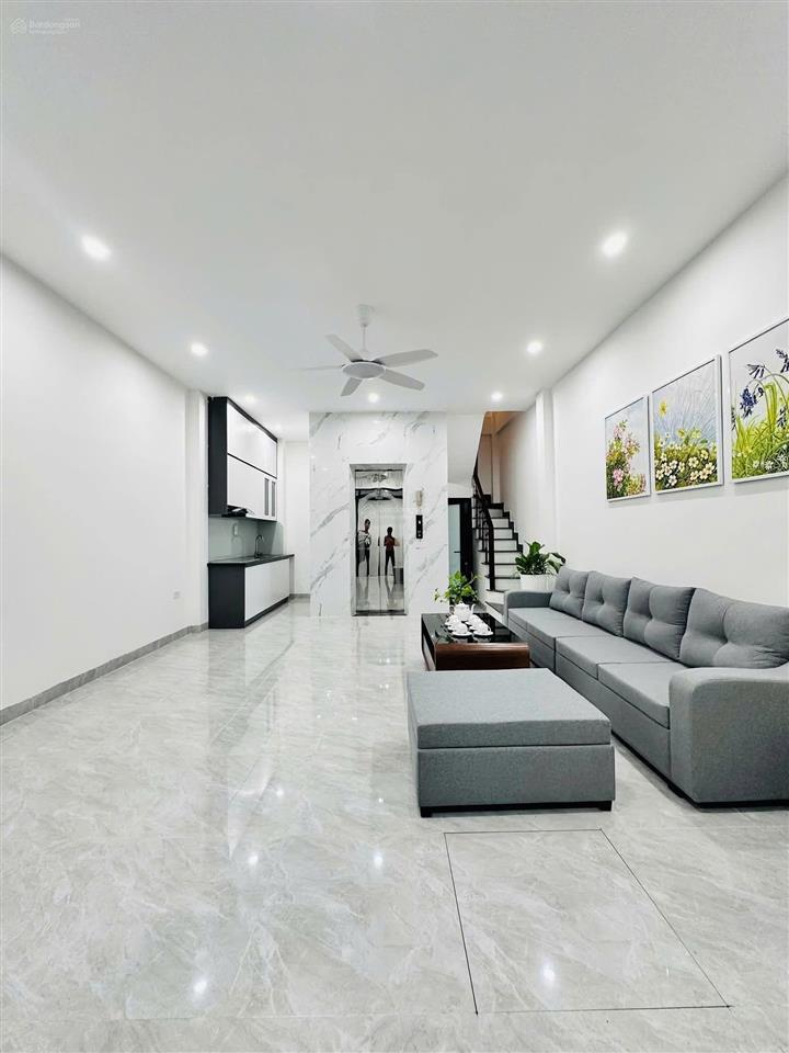 Không tì vết phố hoàng hoa thám, lô góc, gần phố, full nội thất đẹp, ở luôn và ngay ạ