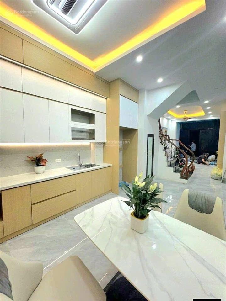 Thật 100%! phố võ chí công, phân lô gần phố, kinh doanh, full nội thất đẹp, ở sướng