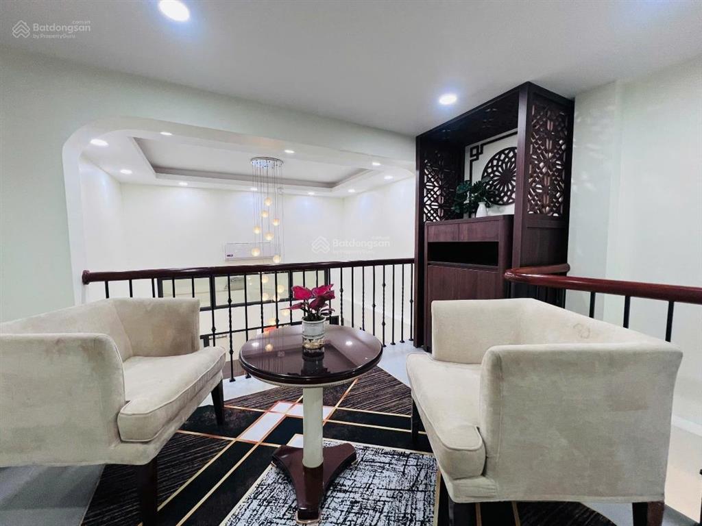 Nhà đẹp lạc long quân. lô góc 2 mặt thoáng, ngõ thông, ô tô dừng đỗ ngày đêm, kd, tặng nt, 48m2*5t