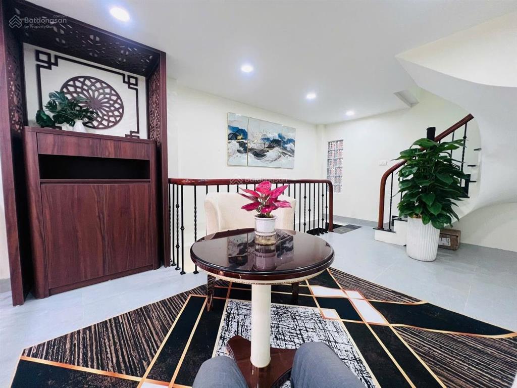 Nhà đẹp lạc long quân. lô góc 2 mặt thoáng, ngõ thông, ô tô dừng đỗ ngày đêm, kd, tặng nt, 48m2*5t