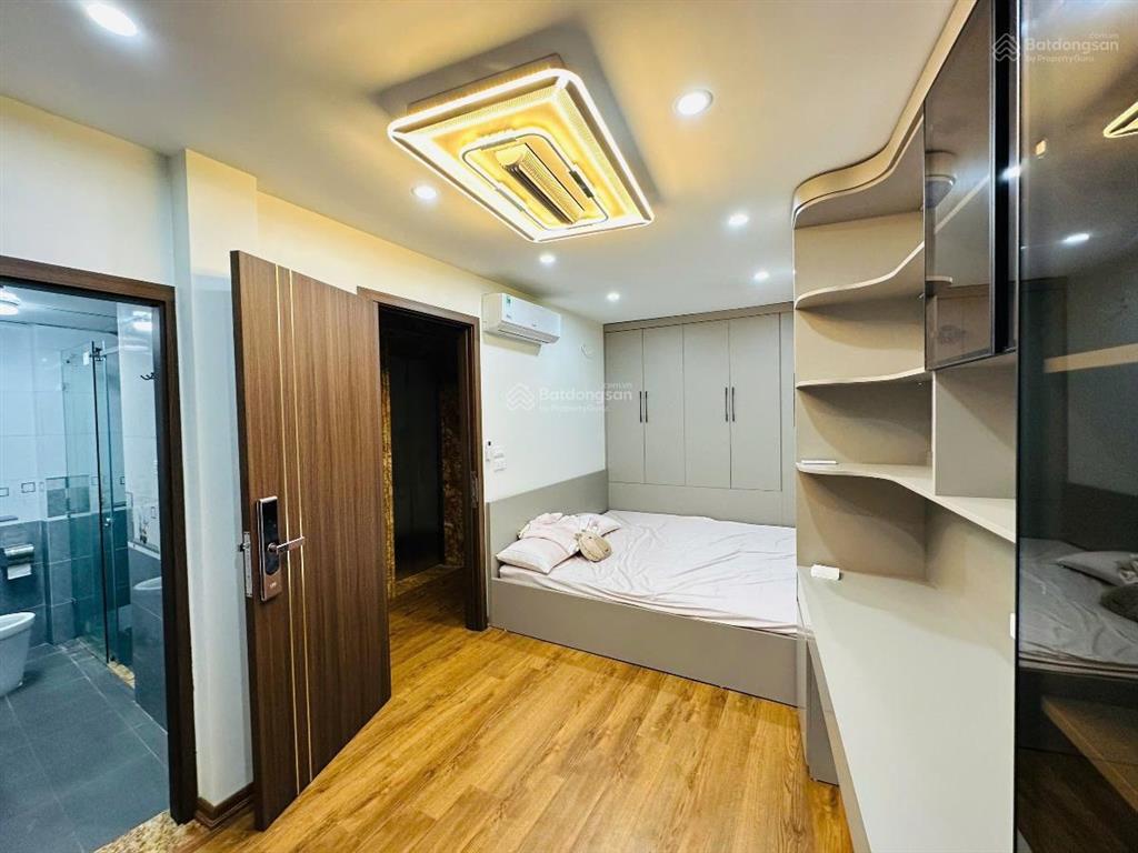 Đẹp quá! phố đội cấn, 5 tầng thang máy, ô tô đỗ cổng, lô góc, kinh doanh, full nội thất, giá tốt