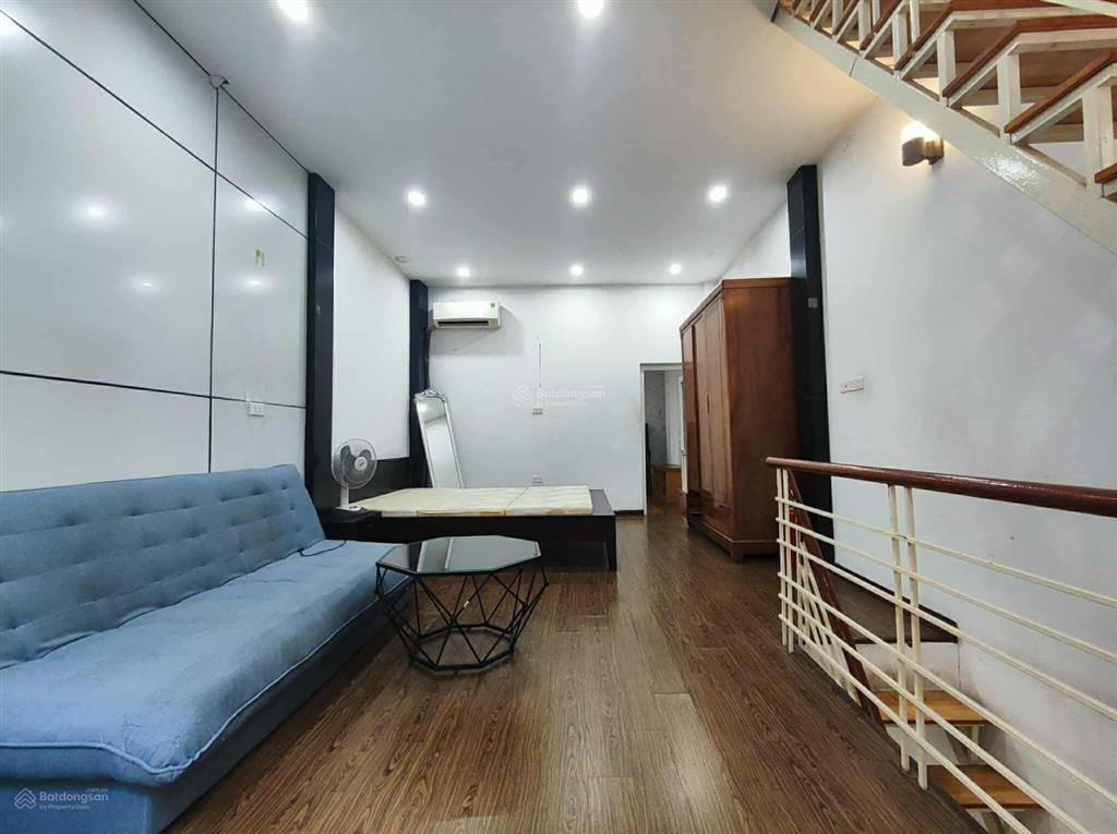 Giá tốt nhà phố vip kim mã, lô góc, kinh doanh, gần phố