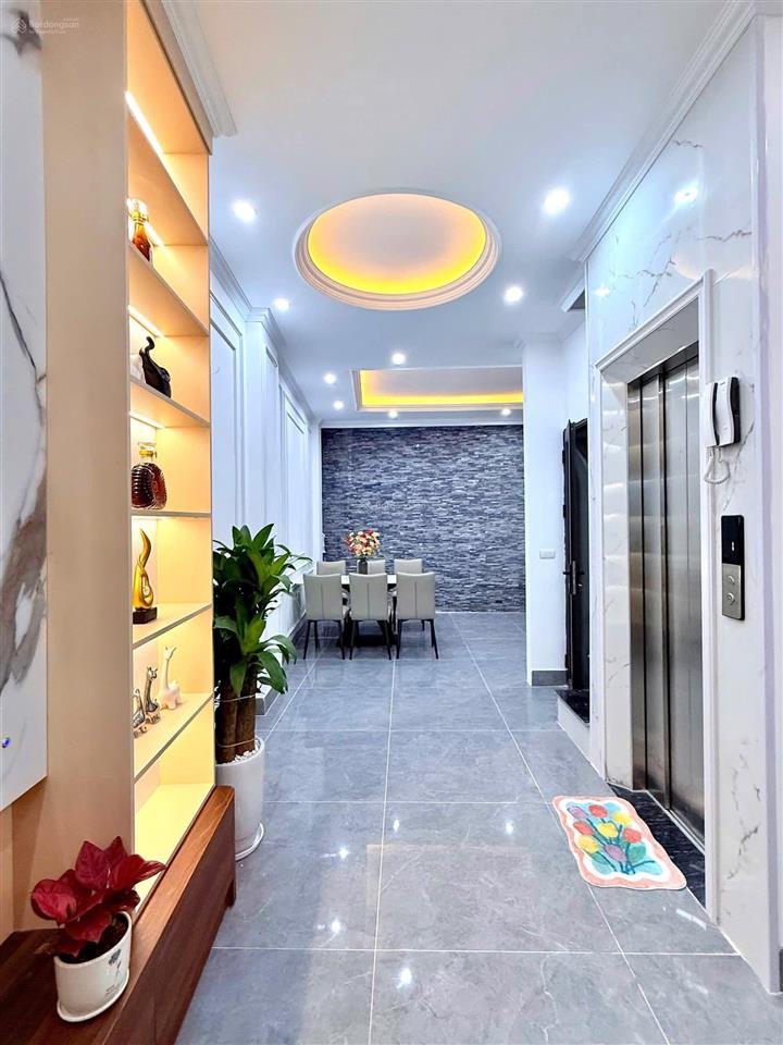 Hiếm! phố kim mã, thang máy, sát phố, ô tô đỗ gần, ngõ thông, kinh doanh, nội thất đẹp, 50m2*6t