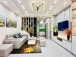 Nhà lạc long quân, 2 thoáng, ngõ thông, 10m ra ô tô tránh, sát hồ tây, thang máy, sổ vuông, 52m2