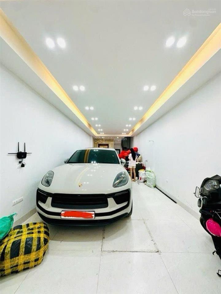 Phố đội cấn, phân lô, ô tô vào nhà, ngõ thông kinh doanh, 40m ra mặt phố