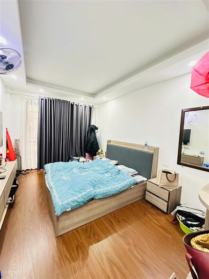 Mặt ngõ võng thị, ngõ thông, cho thuê kinh doanh, ô tô gần, sát hồ tây, sổ vuông, tặng nt, 48m2