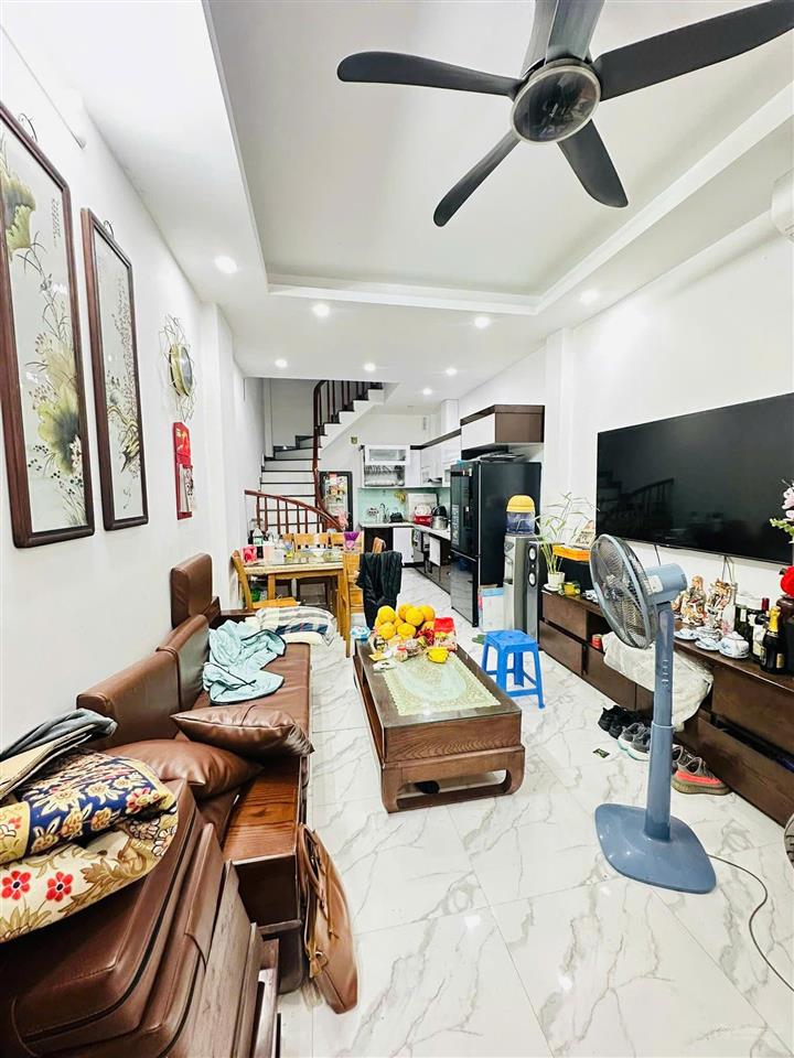 Mặt ngõ võng thị, ngõ thông, cho thuê kinh doanh, ô tô gần, sát hồ tây, sổ vuông, tặng nt, 48m2
