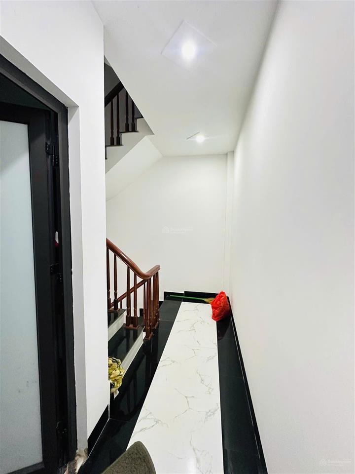 Mặt ngõ võng thị, ngõ thông, cho thuê kinh doanh, ô tô gần, sát hồ tây, sổ vuông, tặng nt, 48m2
