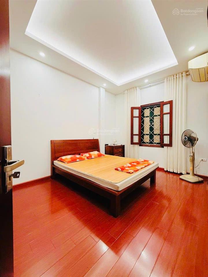 Bán nhà đội cấn. ngõ thông tứ tung, chỉ 50m ra mặt phố, dân xây, thoáng vĩnh viễn, ko qh, 42m2*5t
