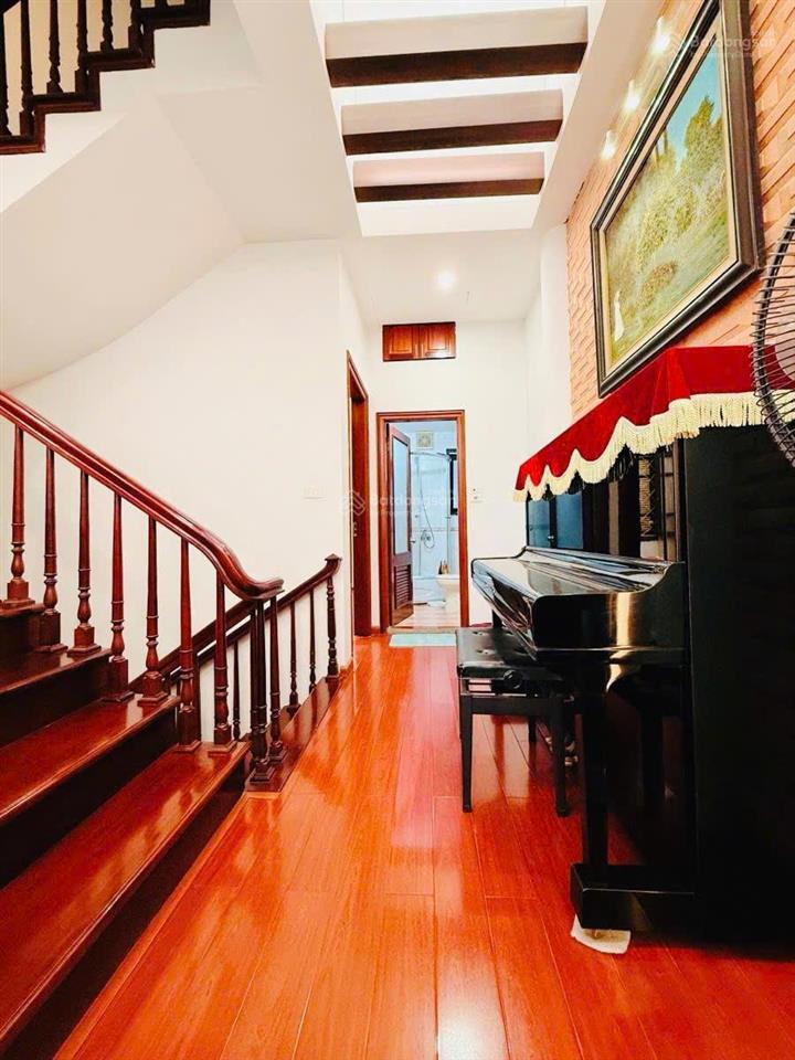 Bán nhà đội cấn. ngõ thông tứ tung, chỉ 50m ra mặt phố, dân xây, thoáng vĩnh viễn, ko qh, 42m2*5t