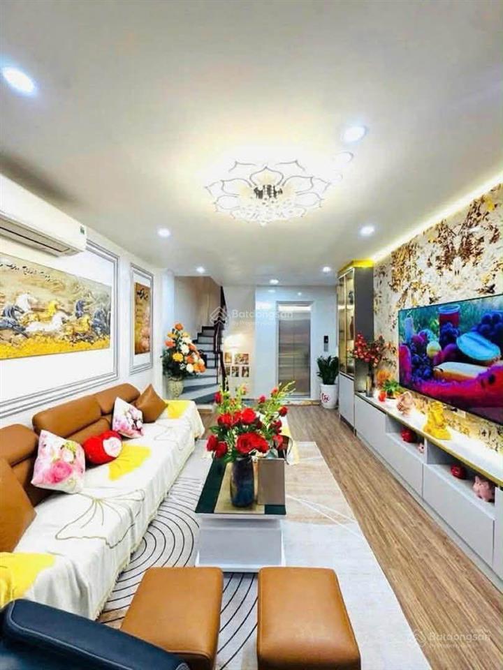 Siêu phẩm đào tấn, lô góc, thang máy, gần phố, nhà đẹp ở ngay giá chỉ 8,9 tỷ