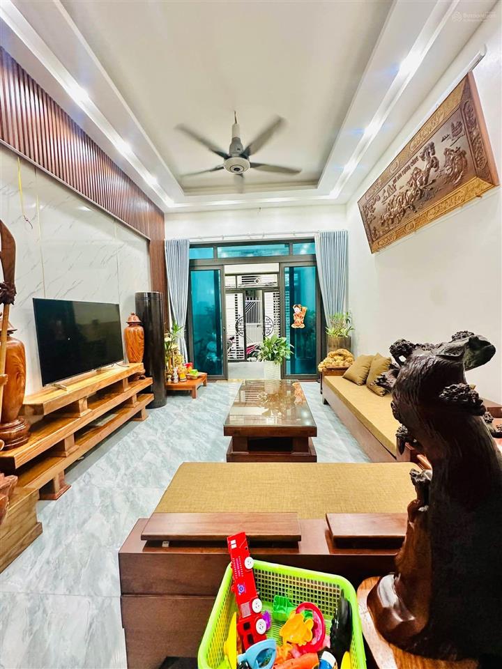 Bán nhà đẹp phố phan kế bính thang máy xịn ngõ thông 48m2 giá 9 tỷ