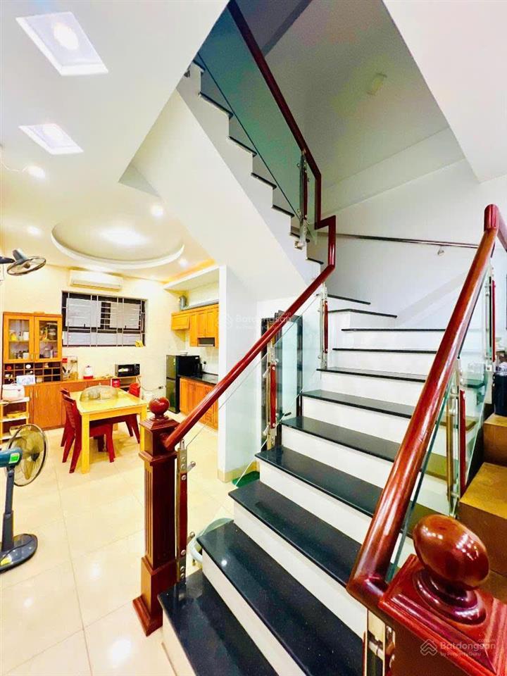 Giá đầu tư! p. yên hoà, ko qh, ngõ thông, 30m ra ô tô tránh, ở/ cho thuê, sân vườn, dân xây 56m2*5t
