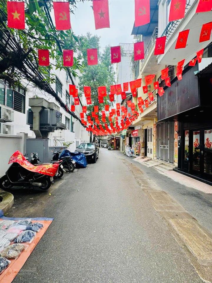 Gấp. nhà võ chí công, ngõ thông nhiều phố, ô tô dừng đỗ, 50m ra phố, 3 mặt thoáng, kcbt, 52m2*4t
