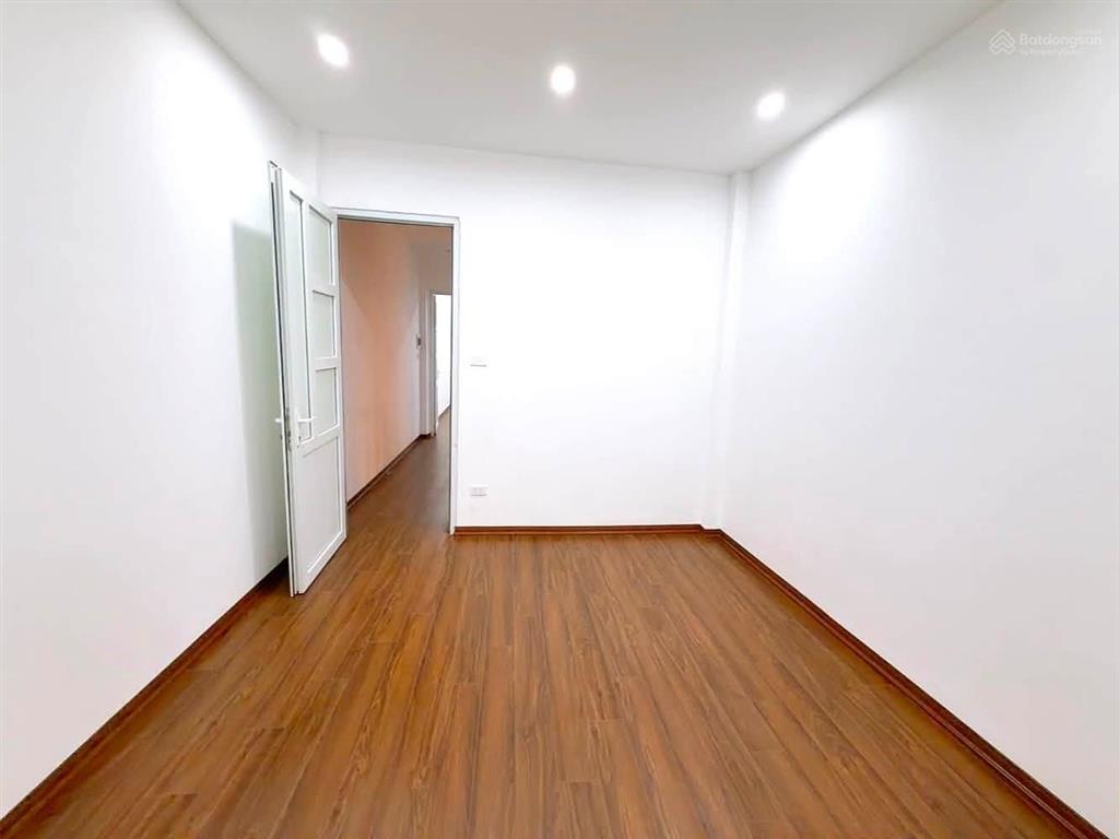Giá sốc! trần quốc vượng, 1 nhà ra phố, ô tô vf3 đỗ cạnh, kinh doanh, bãi xe, sổ cc, dân xây, 48m2