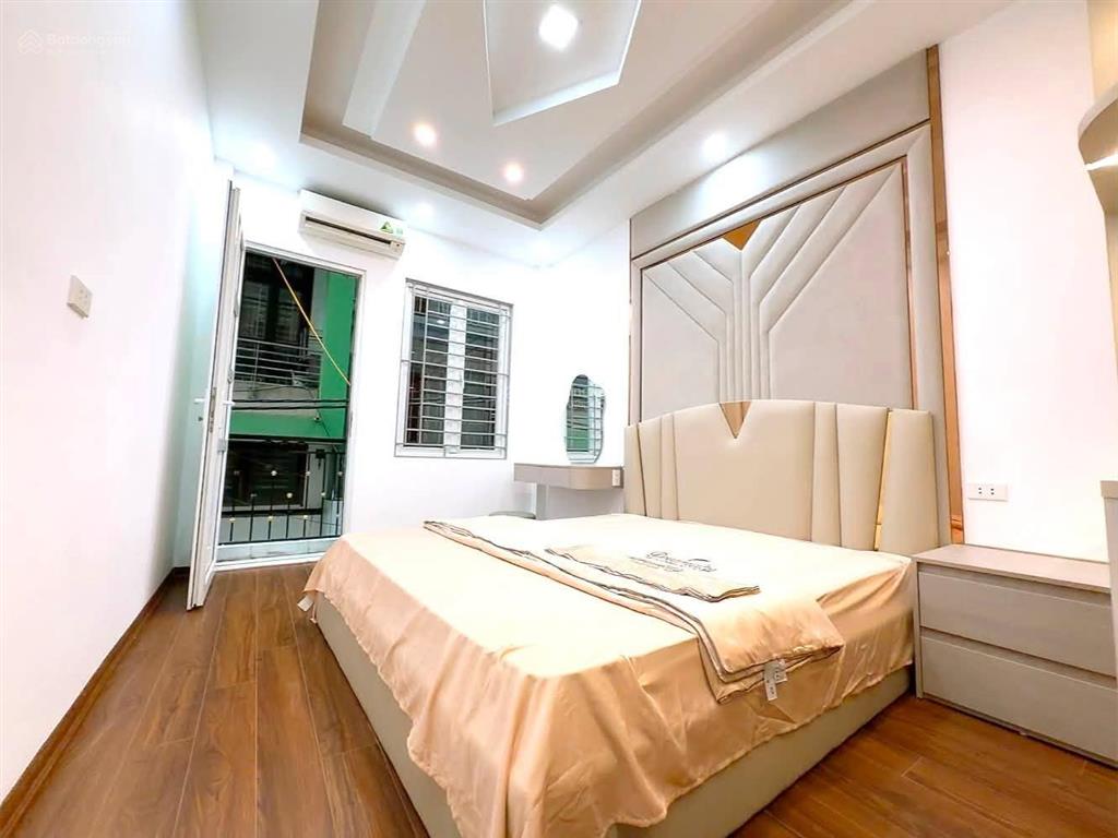 Giá sốc! trần quốc vượng, 1 nhà ra phố, ô tô vf3 đỗ cạnh, kinh doanh, bãi xe, sổ cc, dân xây, 48m2