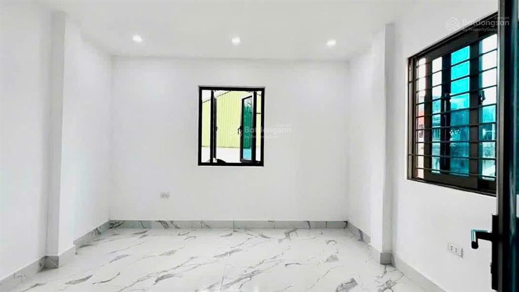 Tin chuẩn! cầu giấy, ngõ ô tô thông kinh doanh, vài bước ra phố, sổ đẹp, full nt, dân xây, 46m2