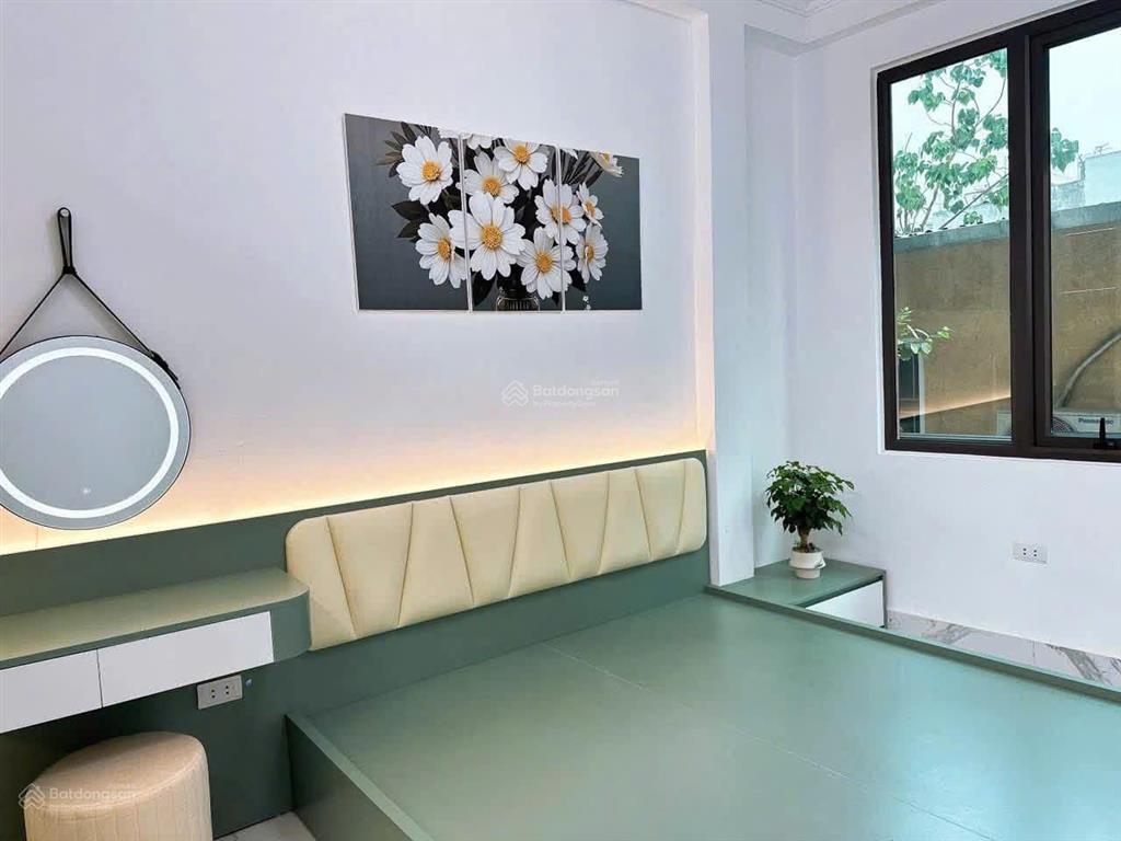 Tin chuẩn! cầu giấy, ngõ ô tô thông kinh doanh, vài bước ra phố, sổ đẹp, full nt, dân xây, 46m2