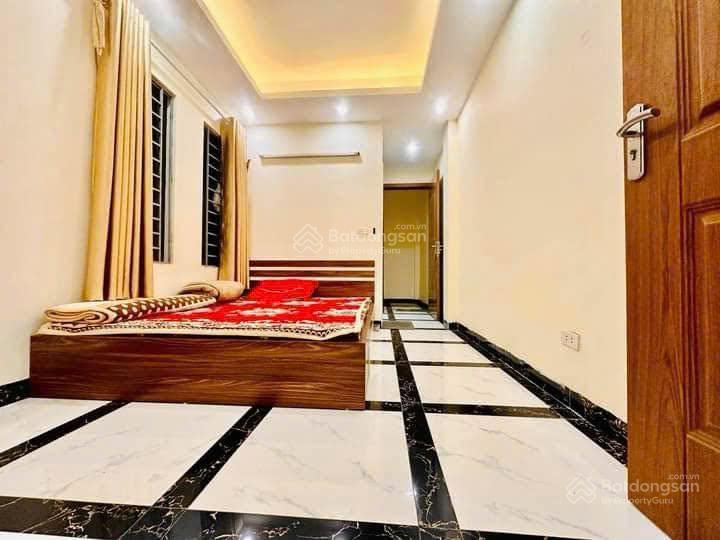 Nhà trần bình, ngõ to như phố, thông các ngả, sân xe rộng, ở ngay, dân xây đẹp, sổ cc, 41m2*6t