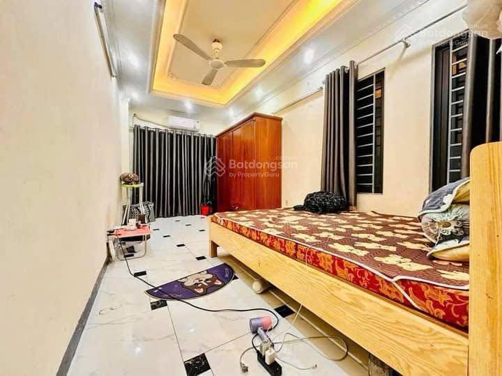 Nhà trần bình, ngõ to như phố, thông các ngả, sân xe rộng, ở ngay, dân xây đẹp, sổ cc, 41m2*6t
