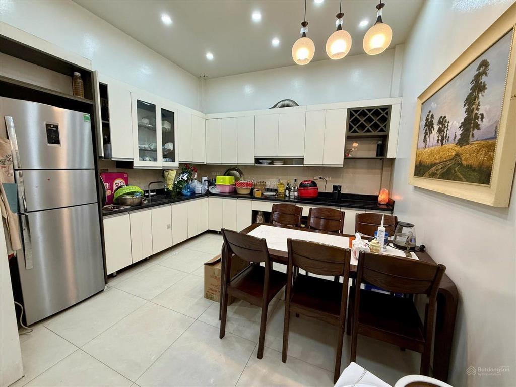 Vip! nhà nguyễn thị định, ngõ thông, 15m ra ô tô tránh, gần hồ, thông sàn, tặng nt, sổ cc, 39m2*5t