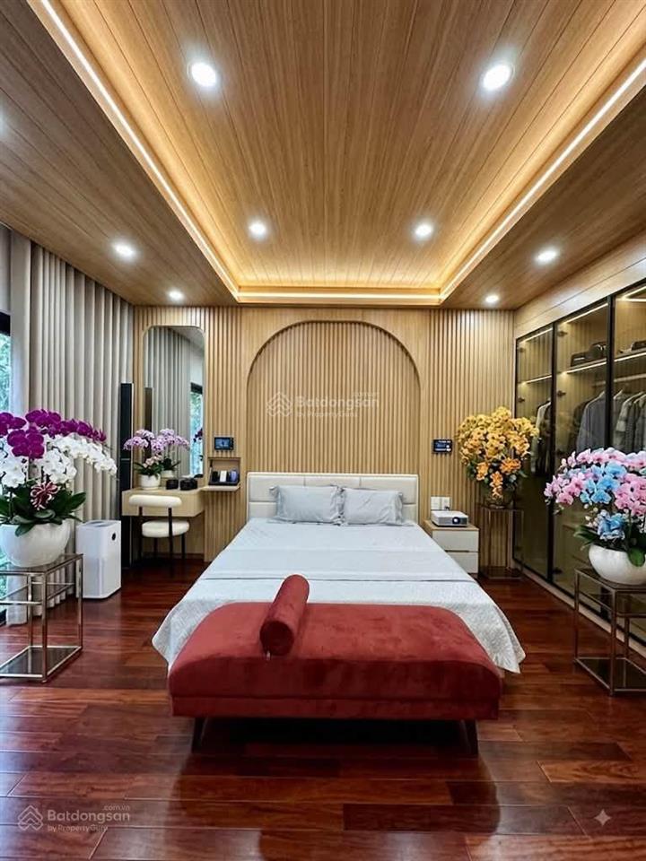 Hạ sâu 1 tỷ! lô góc cầu giấy, 2 thoáng, 30m ra phố, trước nhà 2.5m, nội thất đẹp, cam kết không qh