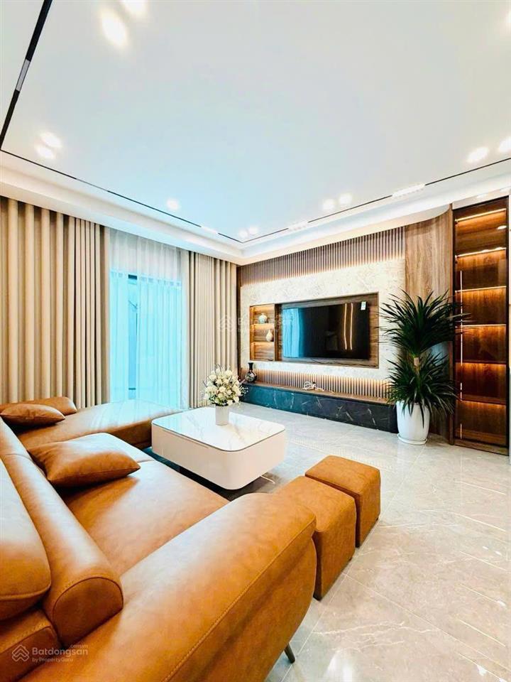 Chuẩn! nhà đẹp cầu giấy, ngõ nông, 6 tầng thang máy, 1 phút ra công viên cầu giấy, sổ đỏ full