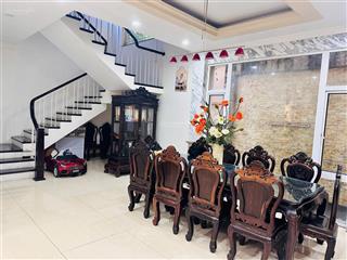 Mua là hời! bán nhà hoàng quốc việt, 55m2 mặt tiền 5.5m, mặt ngõ thông, ba gác quay đầu, gần ô tô