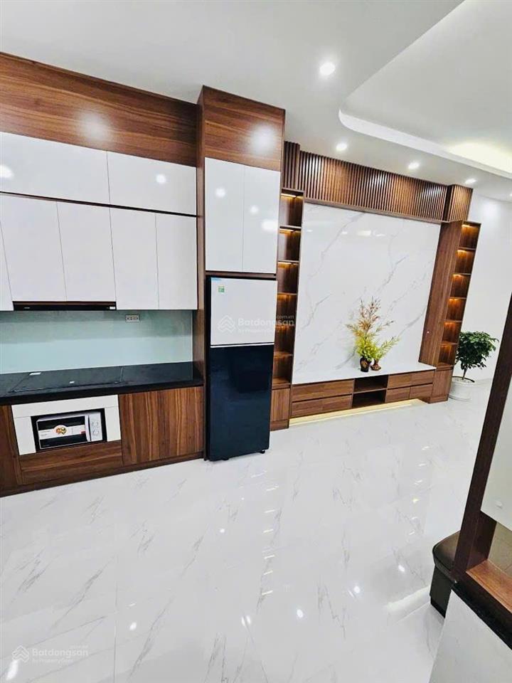 Mặt ngõ võng thị, ngõ thông kd, gần hồ tây, 40m ra ô tô, ở/cho thuê, sổ cc, mới đẹp, 47m2*5t, 4pn