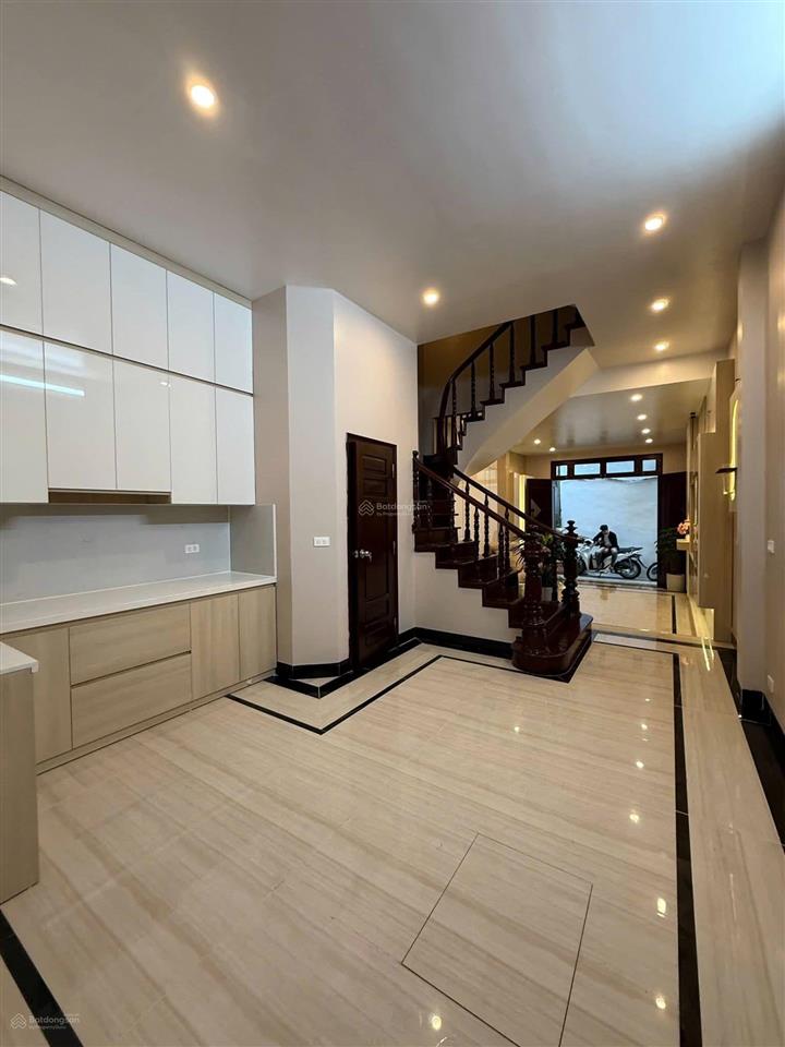 Cực phẩm linh lang, mặt ngõ kinh doanh, 3 bước ô tô, ngõ thông, nội thất 5 sao, nhà mới đẹp, ở ngay
