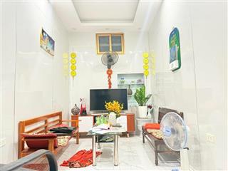 Nhà phố ngọc hà giá hời quận ba đình, 48m2 giá chỉ 8 tỷ, gần phố, gần ô tô, full đồ