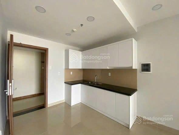 Bán gấp căn hộ 2pn 2wc tại phúc đạt tower, 2,350 tỷ, 61m2, chủ ngộp bank