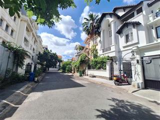 Biệt thự siêu đẹp khu 216 nguyễn văn hưởngthảo điền. dt 10x20 với 386m2, nhà mới đẹp lung linh