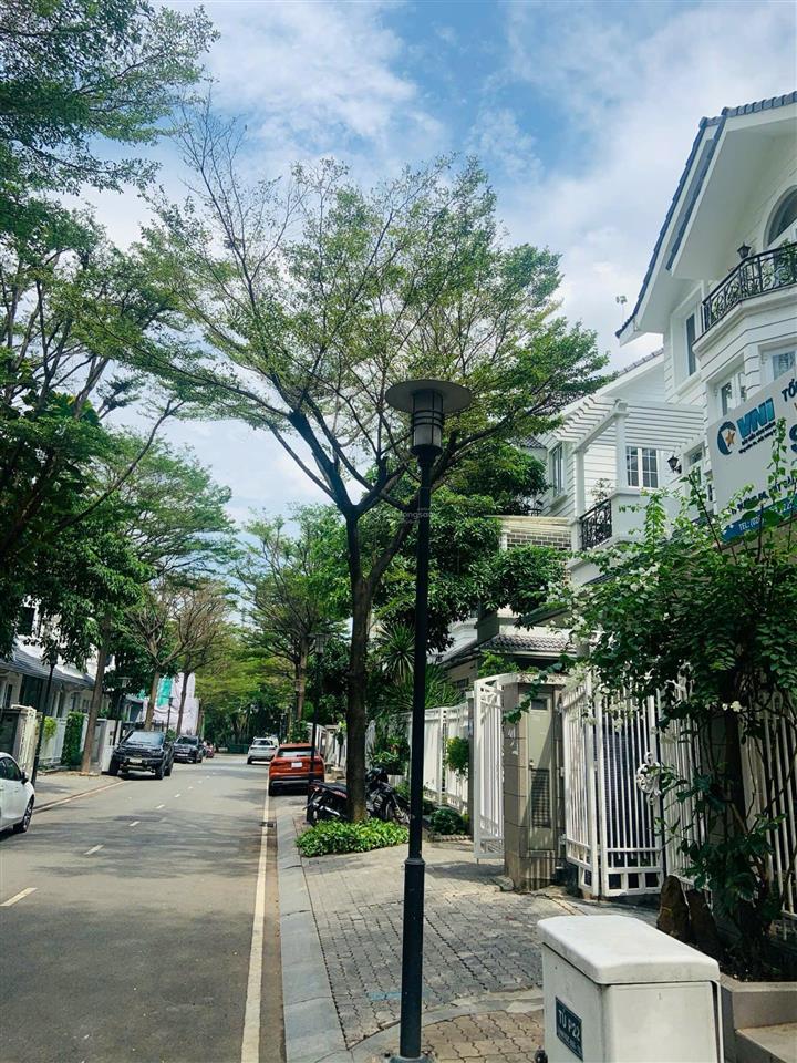 Bán biệt thự sài gòn pearl dt đất 7*21m, dtsd 439 m2 view sông. căn duy nhất đang bán