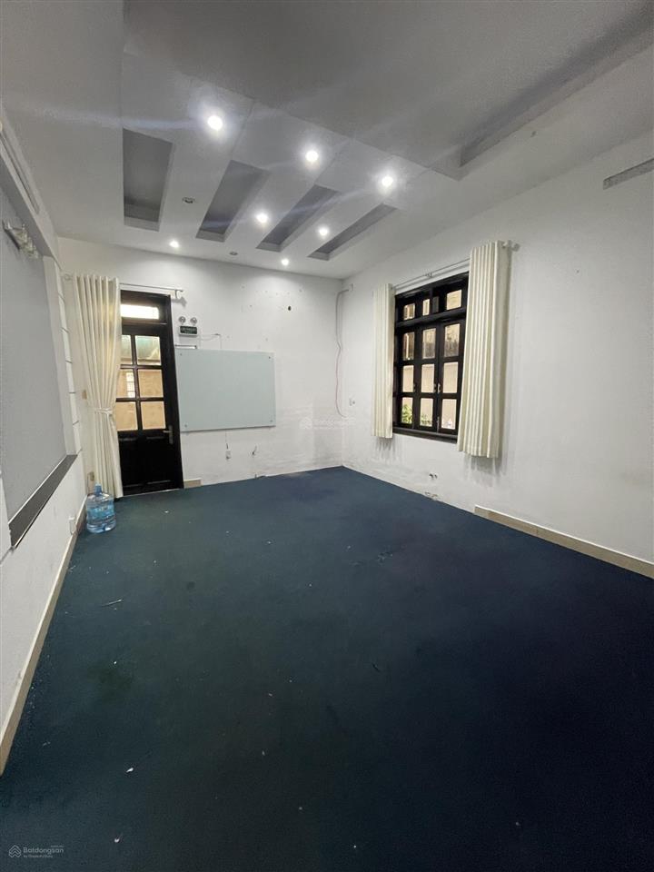 Cho thuê nhà khu đô thị apak, quận 2. dt 10x20m 3 tầng.